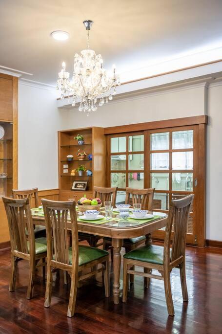 Biệt thự At Nana-5bed, Center, Nana Bts, Mbk, World, Siam *